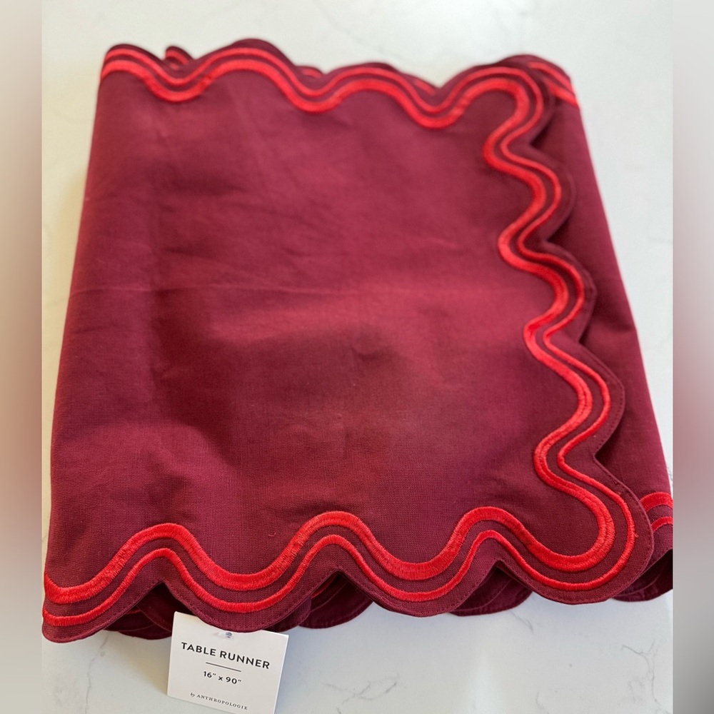 NWT-Anthropologie Madeline Table Runner Red on Red